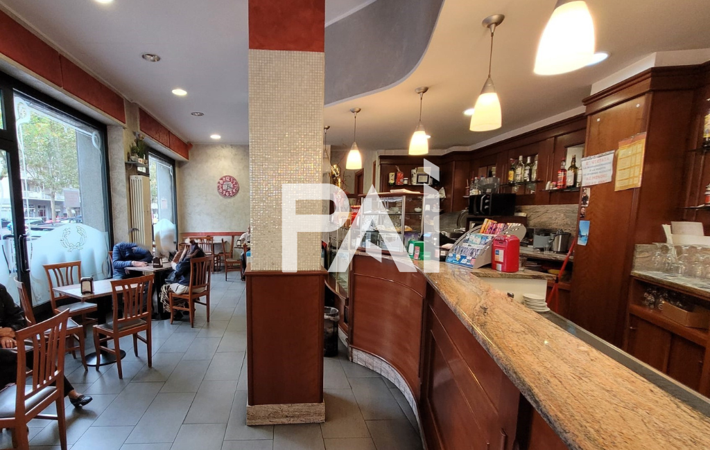 Vendesi Attività di Bar in Corso Unione Sovietica