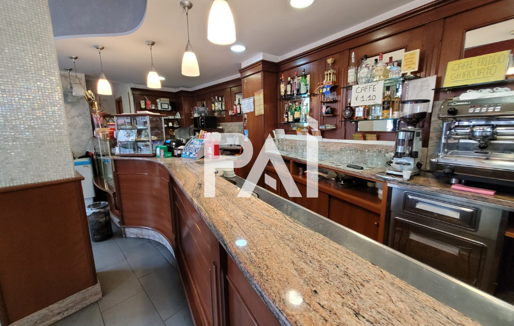 Vendesi Attività di Bar in Corso Unione Sovietica